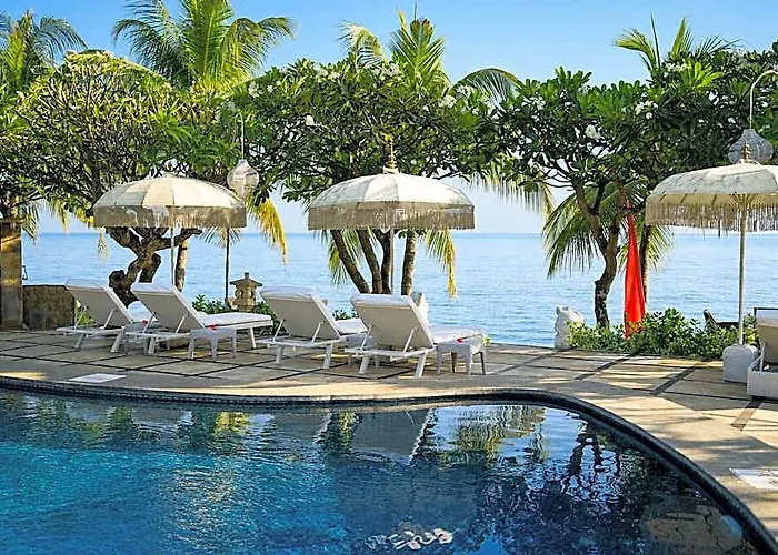 Poinciana Seaside & Retreat Centre Holiday park