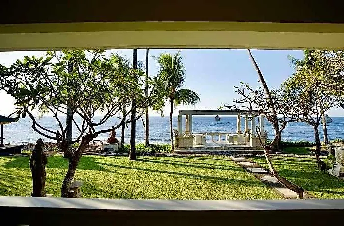 Poinciana Seaside & Retreat Centre Gretek