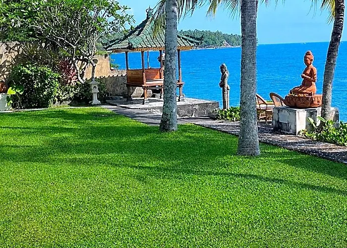 Poinciana Seaside & Retreat Centre Gretek