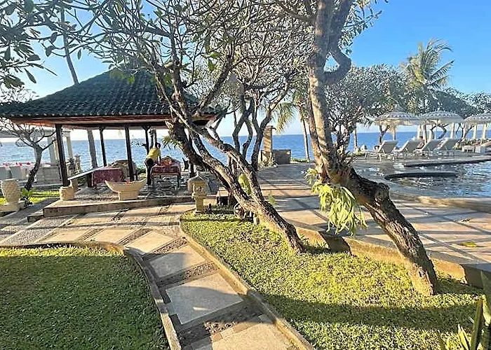 Poinciana Seaside & Retreat Centre Holiday park Gretek