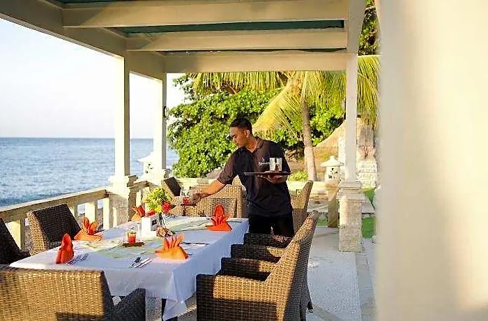 Holiday park Poinciana Seaside & Retreat Centre 3*