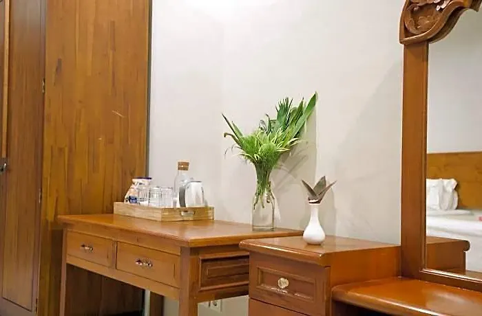 Poinciana Seaside & Retreat Centre 3*