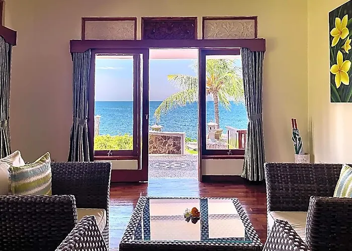 Poinciana Seaside & Retreat Centre Holiday park Gretek
