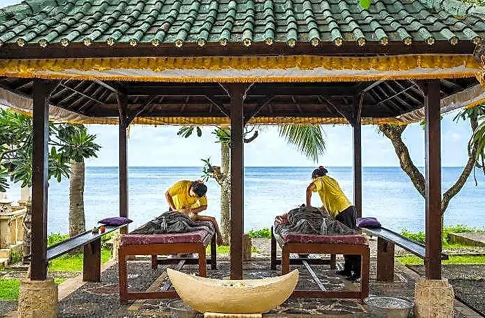 Poinciana Seaside & Retreat Centre Gretek